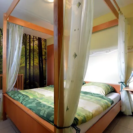 In With Forest, Cleaning Included * Burg Reuland