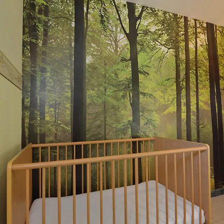 In With Forest, Cleaning Included Apartment *